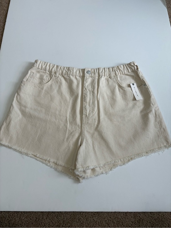 Anthropologie Pants - Anthropologie Pilcro Off White High Waisted Shorts Size XL New with Tags